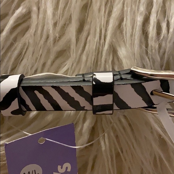Zebra 🦓 print thin belt l. NWT - Picture 2 of 3